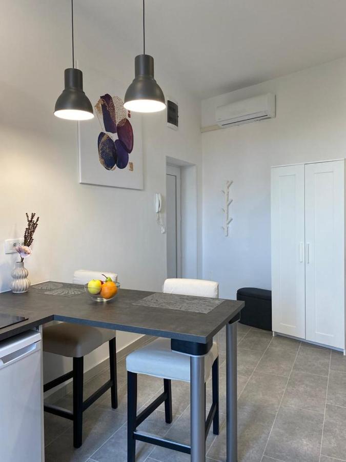 City Vibes Apartment Pula Exterior photo